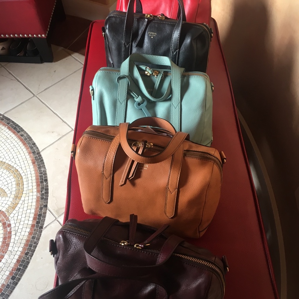 Fossil Sydney Satchel Black with Gold Hardware